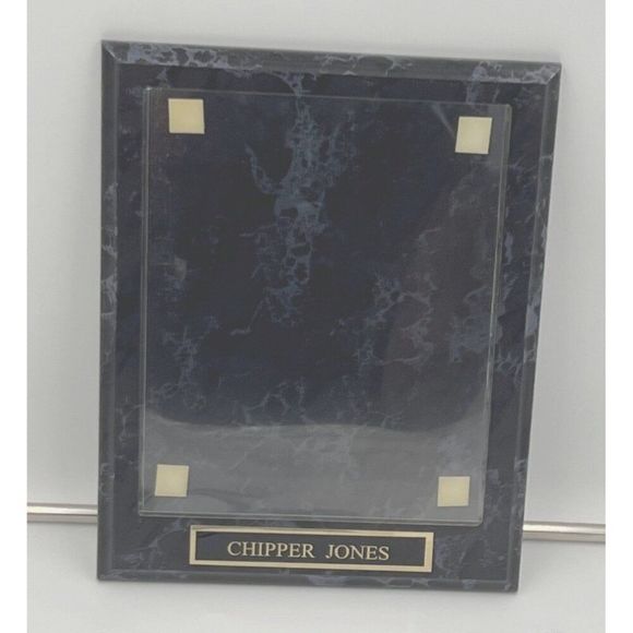 Chipper Jones Wall Plaque Photo Holder Black Marble Look With Gold Nameplate - Picture 1 of 3